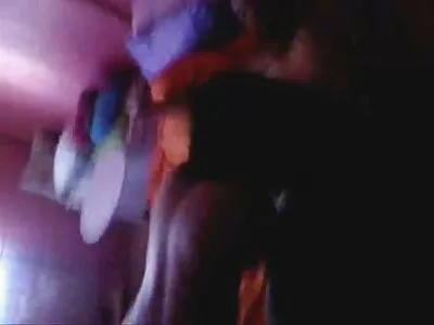 हॉट ब्लोंड बेबला तिच्या सावत्र भावाकडून मारले जाते